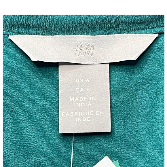 H&M Teal Green Flutter Sleeve Blouse NWT Size 6 EUR 38 V-Neck Tuxedo Pleat - Picture 6 of 10